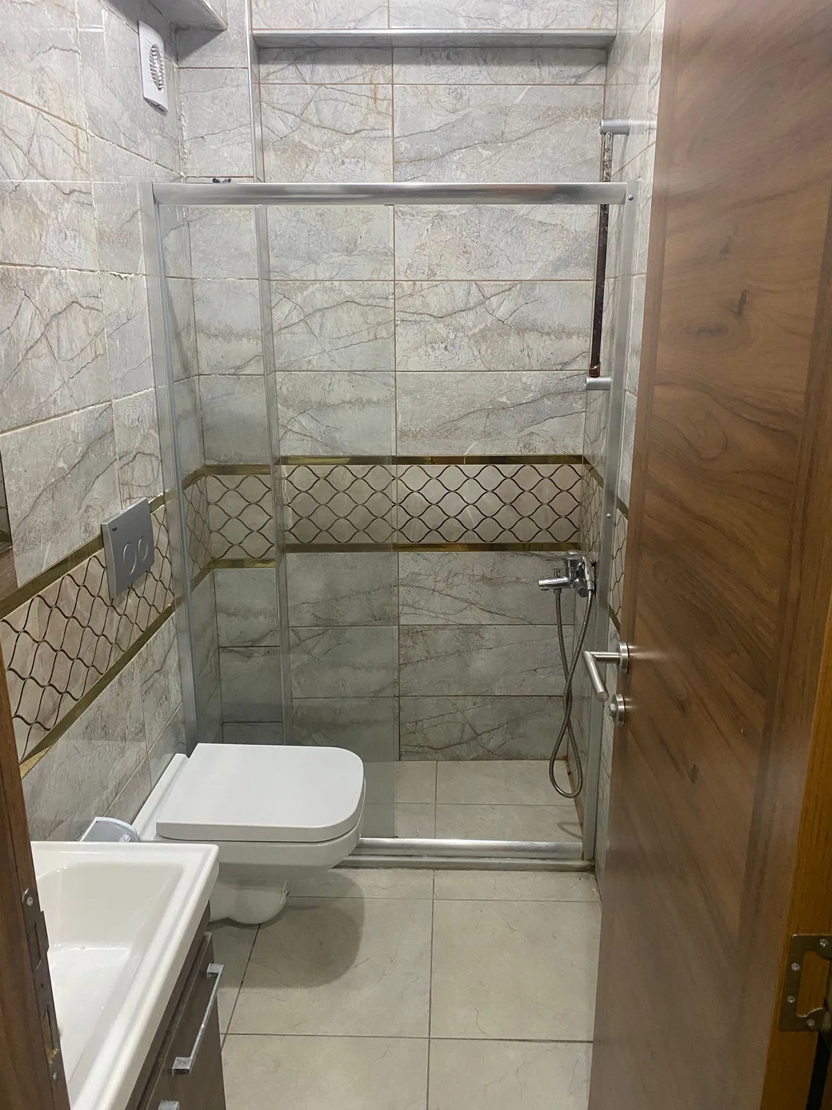 Banyo · Geniş